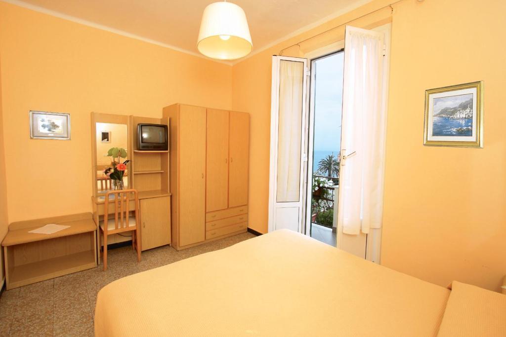 Hotel Villa Bianca Laigueglia Phòng bức ảnh